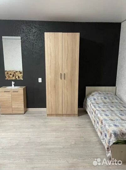 Шкаф Рик платяной