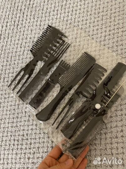 Расчески для парикмахера
