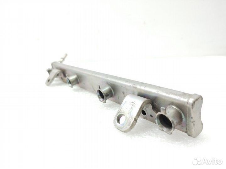 Топливная рейка (рампа) Nissan Serena C25 2.0 MR20