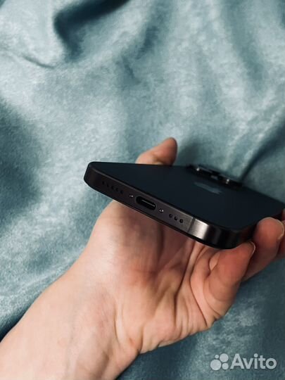 iPhone 15 Pro, 256 ГБ