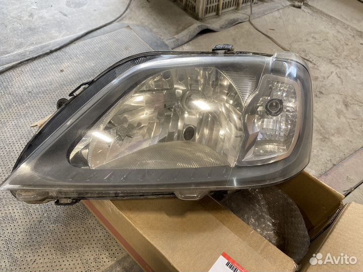 Фара передняя левая renault logan 1