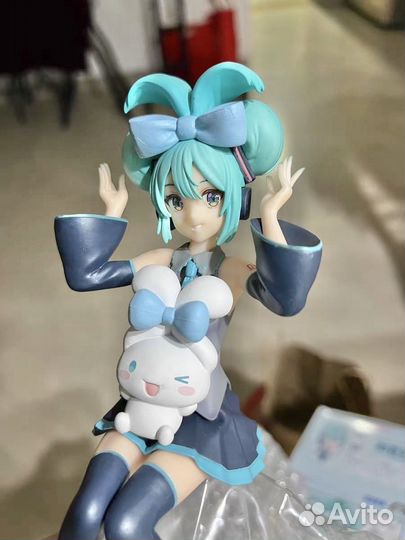 Аниме фигурка Hatsune Miku sanrio