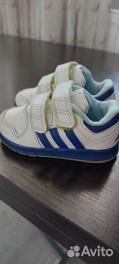 Кроссовки adidas