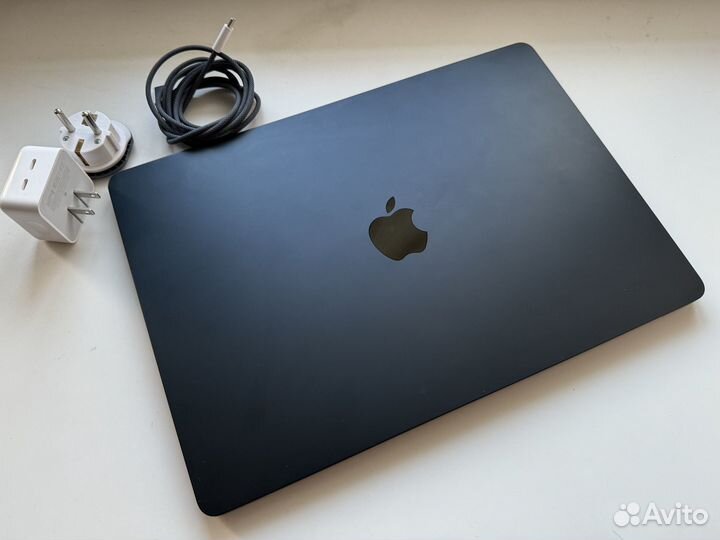 MacBook Air 15 M2 8/256 Midnight 2023 22 цикла