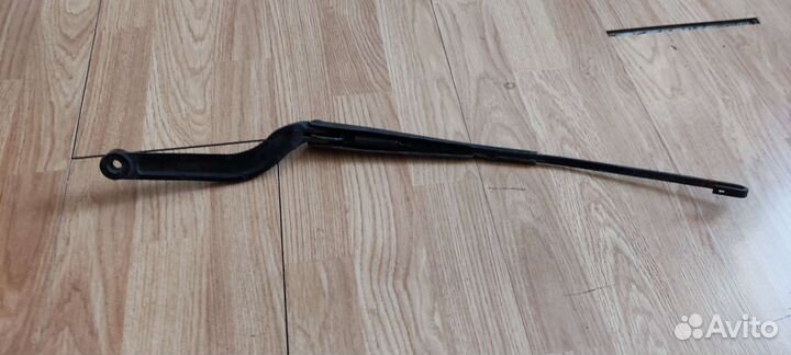 Поводок стеклоочистителя лев.правый Opel Omega B