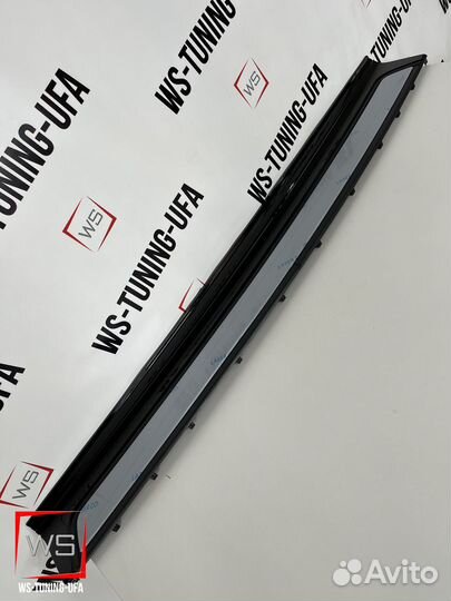 Накладка бампера задняя Toyota Land Cruiser 200 H9