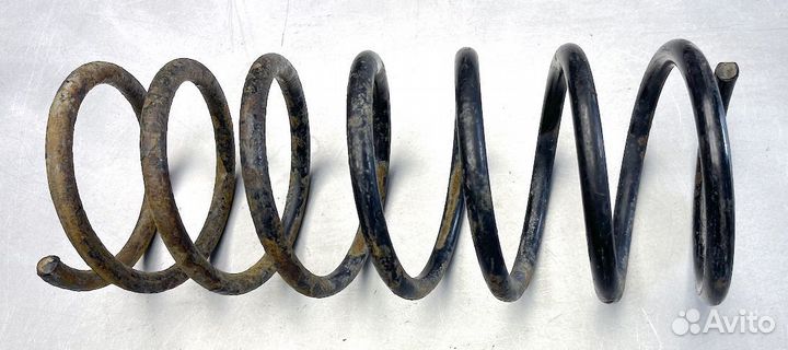 Тойота Карина Пружина передняя