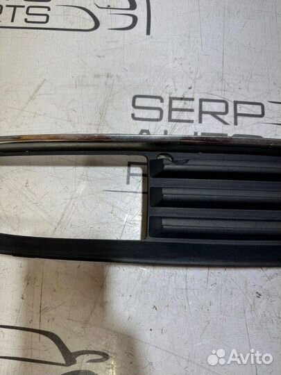 Накладка противотуманки левая Opel Insignia G09