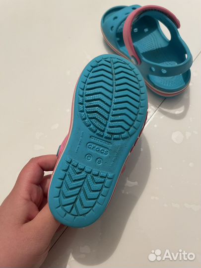 Сандалии crocs c8