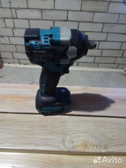 Винтоверт аккумуляторный