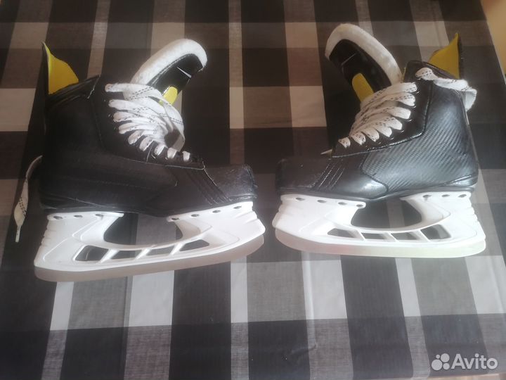 Хоккейные коньки bauer supreme S27 Jr размер 5D