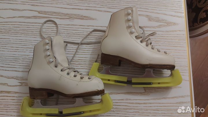 Коньки фигурные wifa 28LL