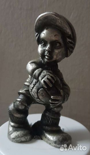 Статуэтка футболист вратарь