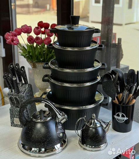 Набор столовой посуды Кастрюли