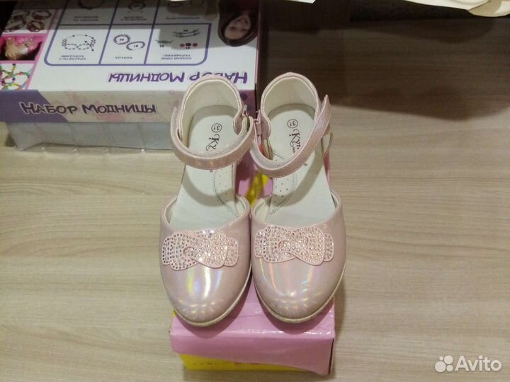 Туфли для девочки
