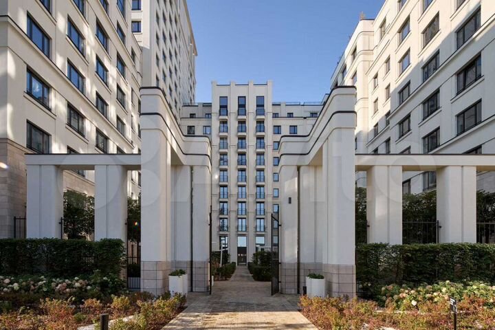 2-к. квартира, 103,5 м², 7/16 эт.