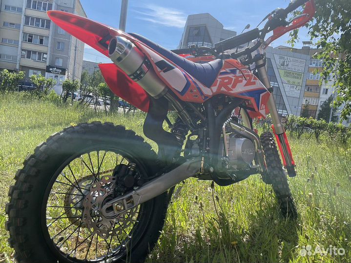 Питбайк apollo RFZ start 125L 17Х14 PRO sport