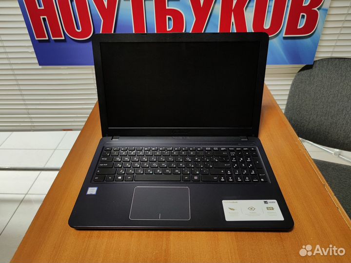 Ноутбук бу Asus / как новый / ssd / упаковка