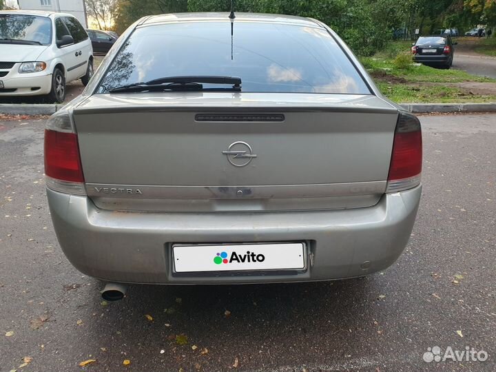 Opel Vectra 2.2 МТ, 2004, 296 000 км