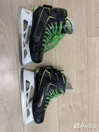 Вратарские коньки bauer