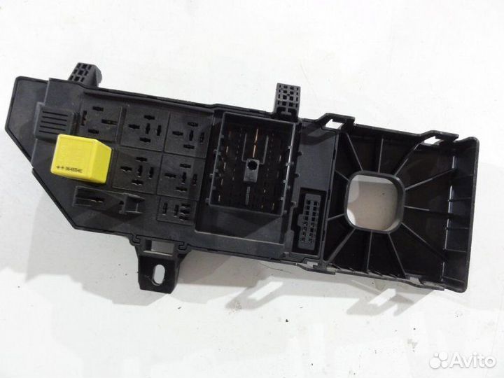 Блок предохранителей салонный Opel Vectra C седан