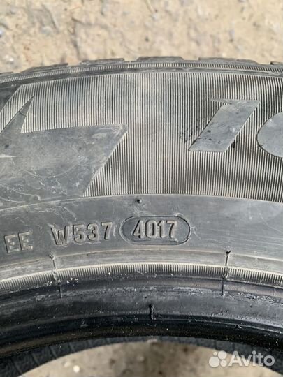 Pirelli Ice Zero 215/65 R17 103T
