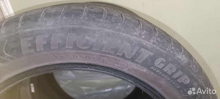 Goodyear EfficientGrip Performance 215/55 R17 98W