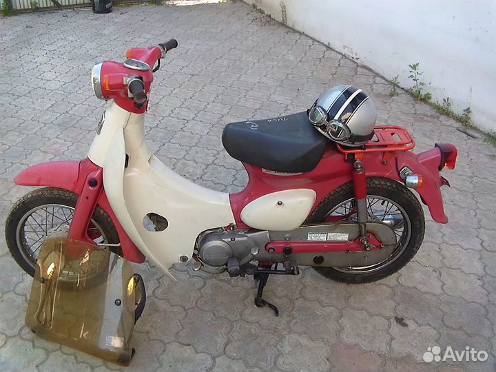 Японский мопед Хонда Супер Каб 50