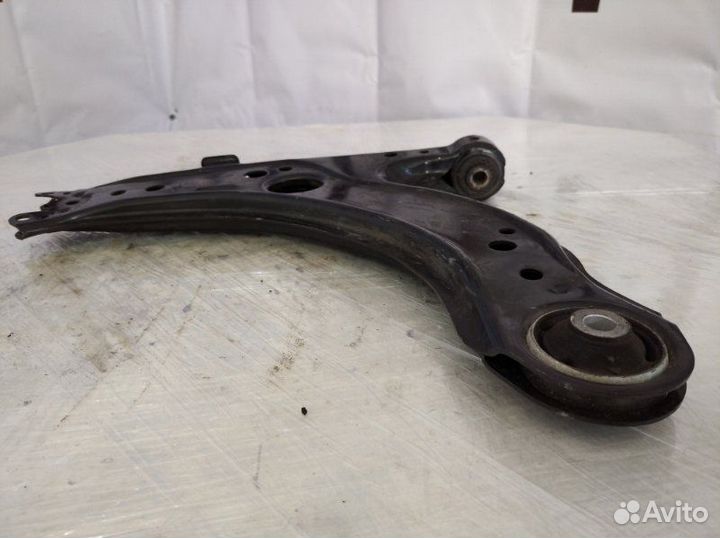 Рычаг подвески передний левый Volkswagen Bora 1J2