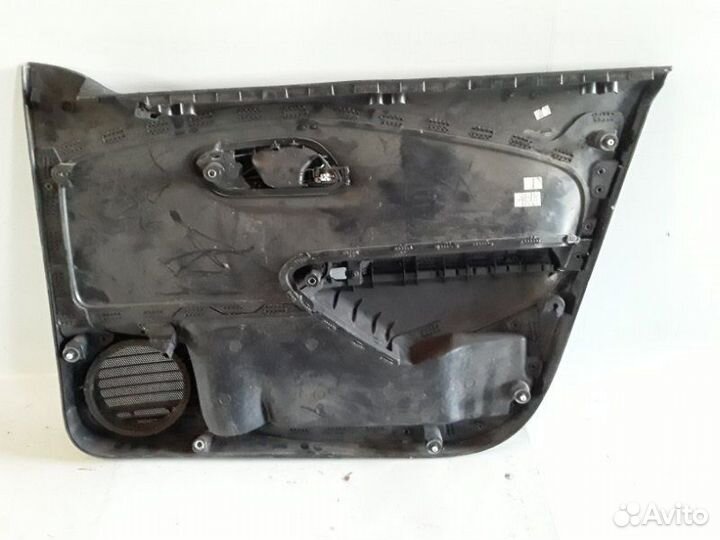 Обшивка двери передняя левая Volkswagen Polo sedan