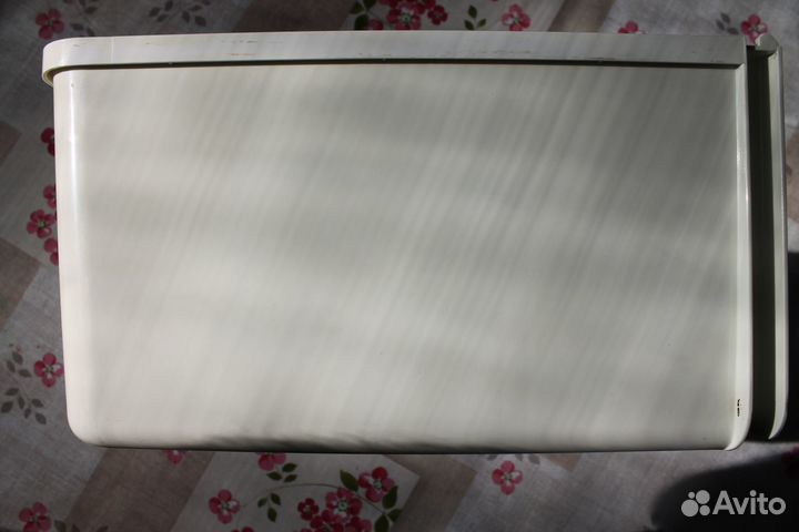 Корпус ящика для овощей Indesit C240G.016