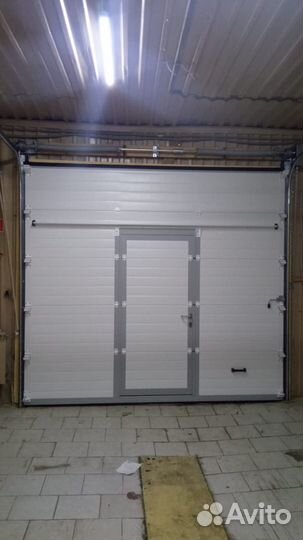 Секционные ворота в гараж