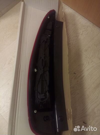 Фонарь правый Mitsubishi Colt Z30