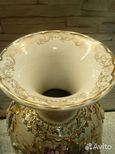 Вазы фарфоровые Кисловодск