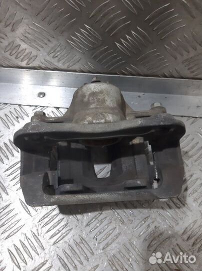 Суппорт передний левый Kia Rio QB G4FC 2015