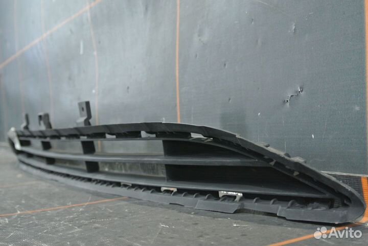 Решетка бампера переднего - Hyundai Solaris 2