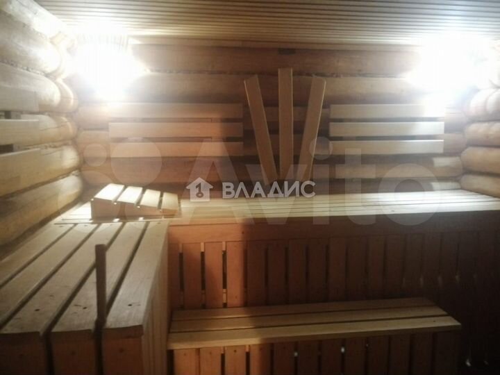 Дом 360 м² на участке 20 сот.