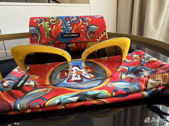 Солнцезащитные очки