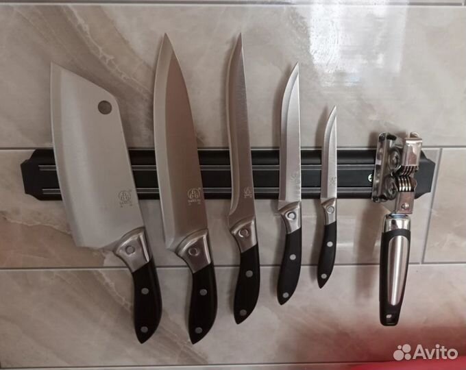 Набор ножей с топориком и точилкой,новый,7пр