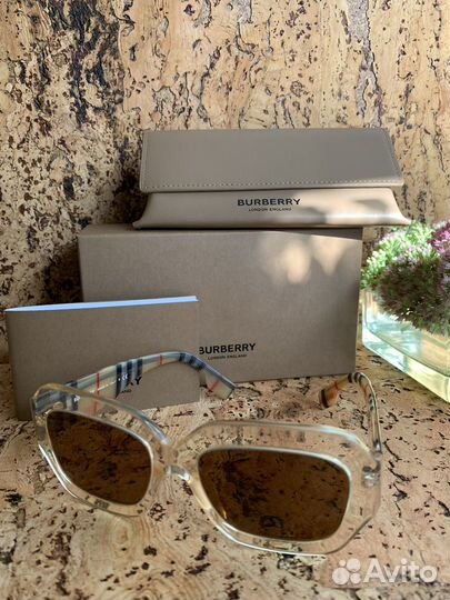 Солнцезащитные очки