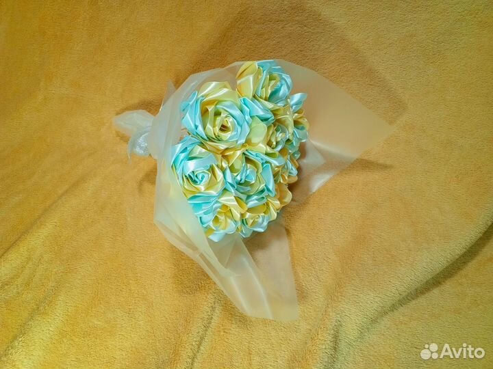 Букеты из бабочек, роз