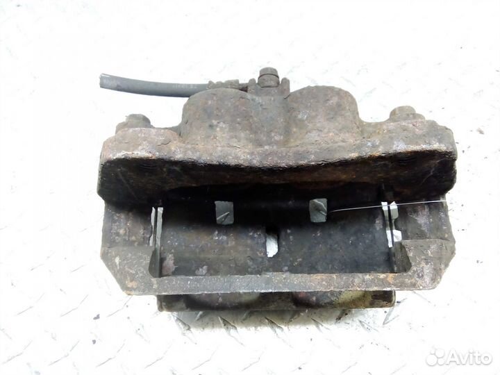 Суппорт передний левый Acura MDX 2