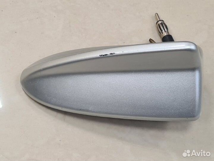 Антенна плавник на крышу Lifan X60 внедорожник