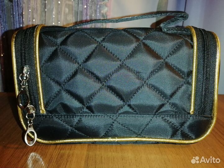 Косметичка черная