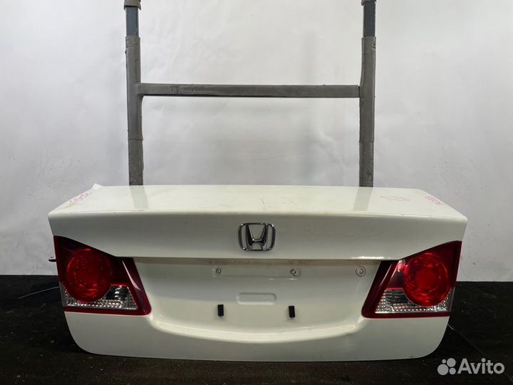 Крышка багажника Honda Civic 4D