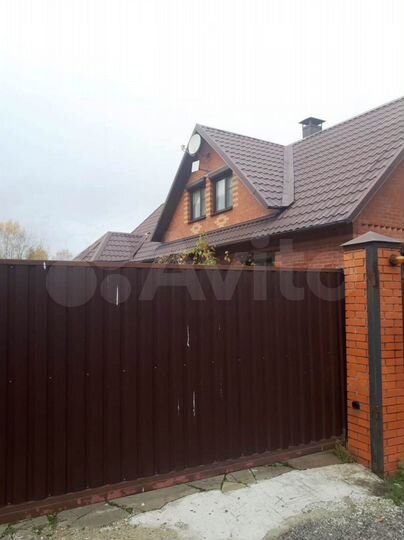 Коттедж 280 м² на участке 9 сот.