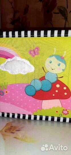 Мягкая развивающая книжка