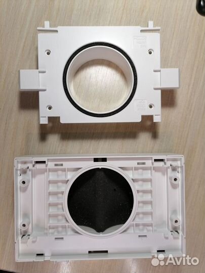 Стеновое гигрорегулируемое приточное устройство