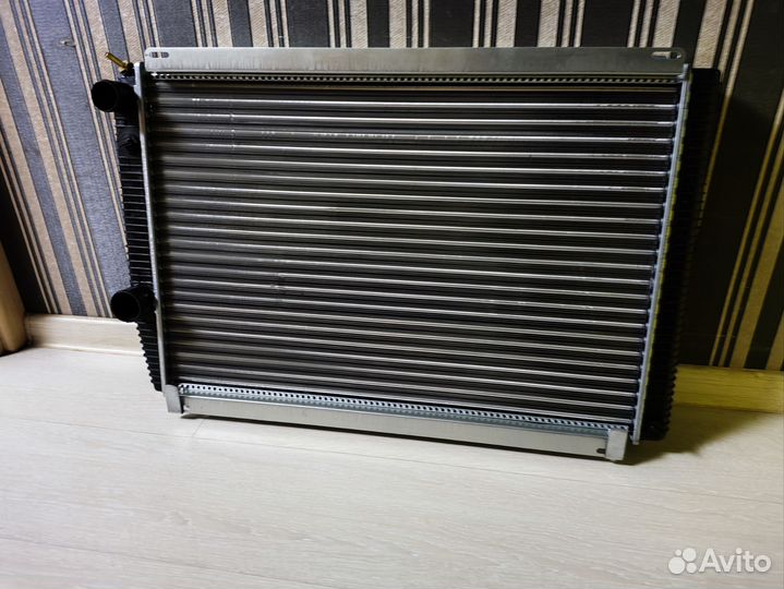 Радиатор охлаждения УАЗ патриот