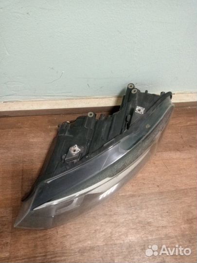 Фара передняя левая Volkswagen Polo хетчбек WWO